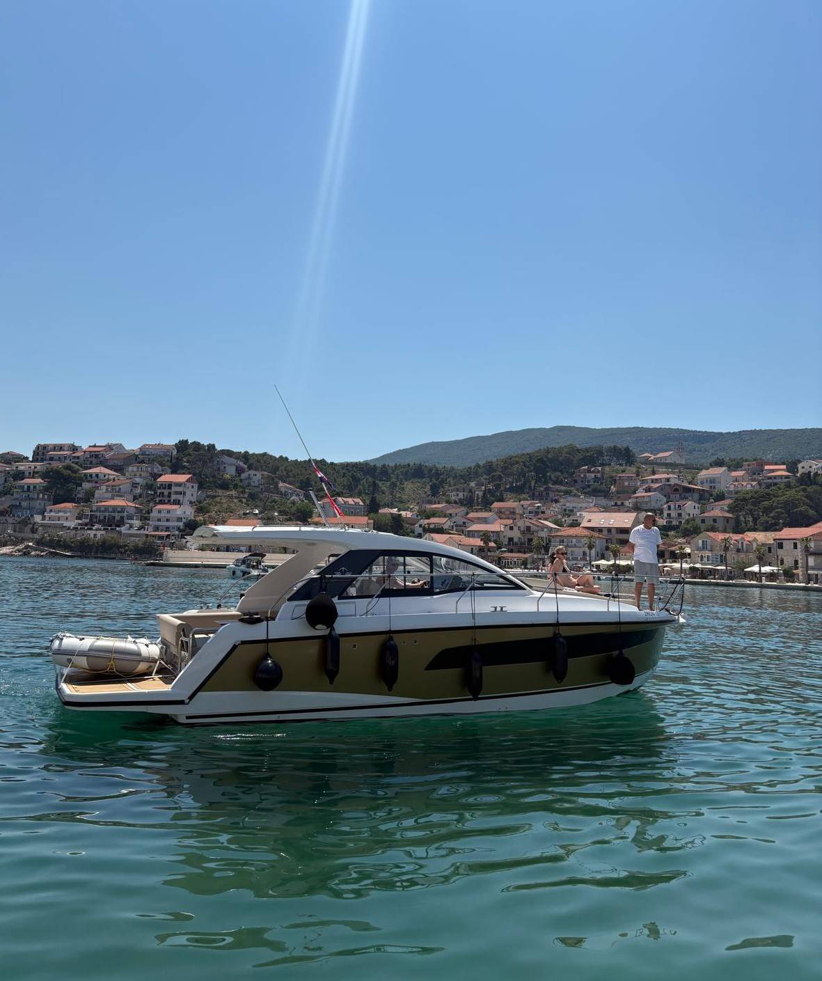 Sealine S335 Felicita