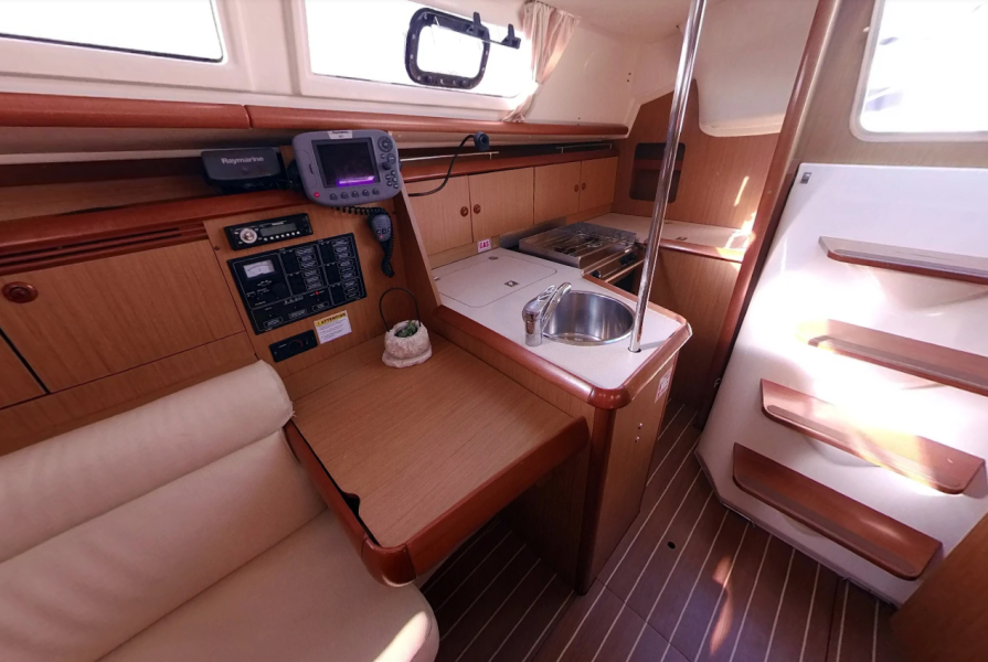 Sun Odyssey 32i Ristretto 1