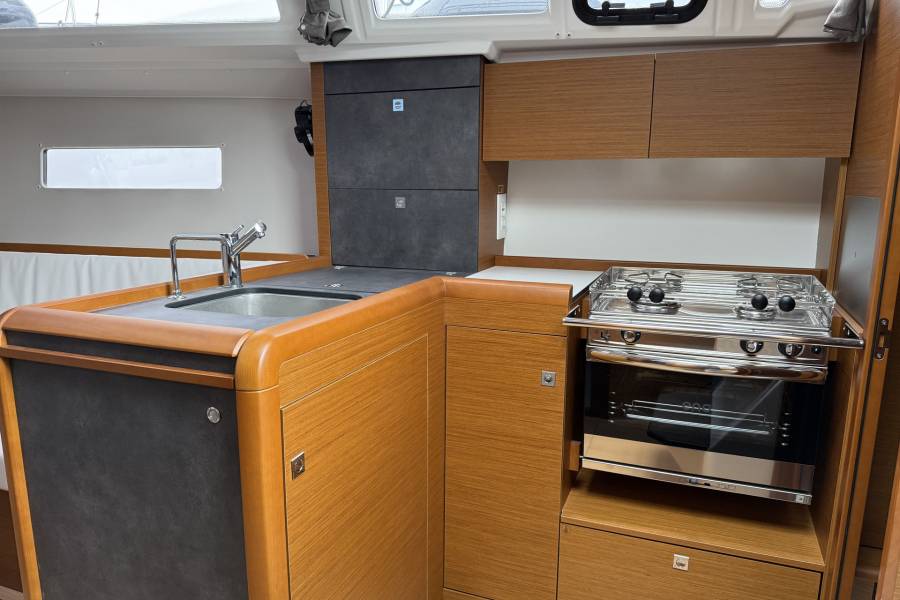 Sun Odyssey 349 Serineh