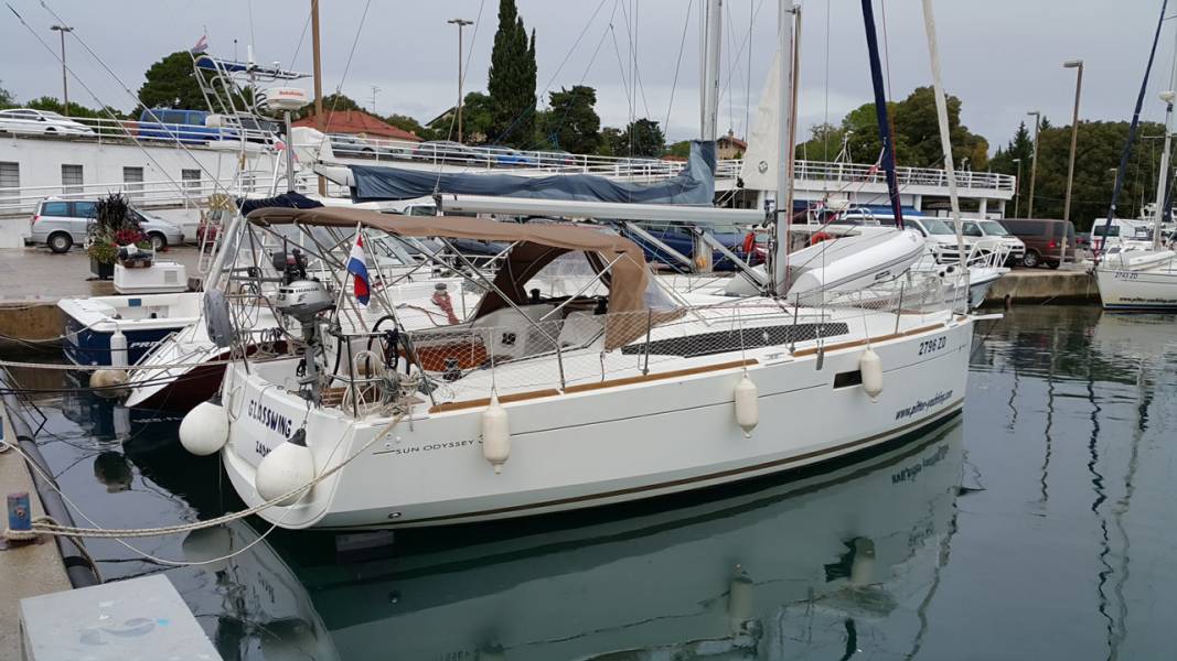 Sun Odyssey 349 Glasswing