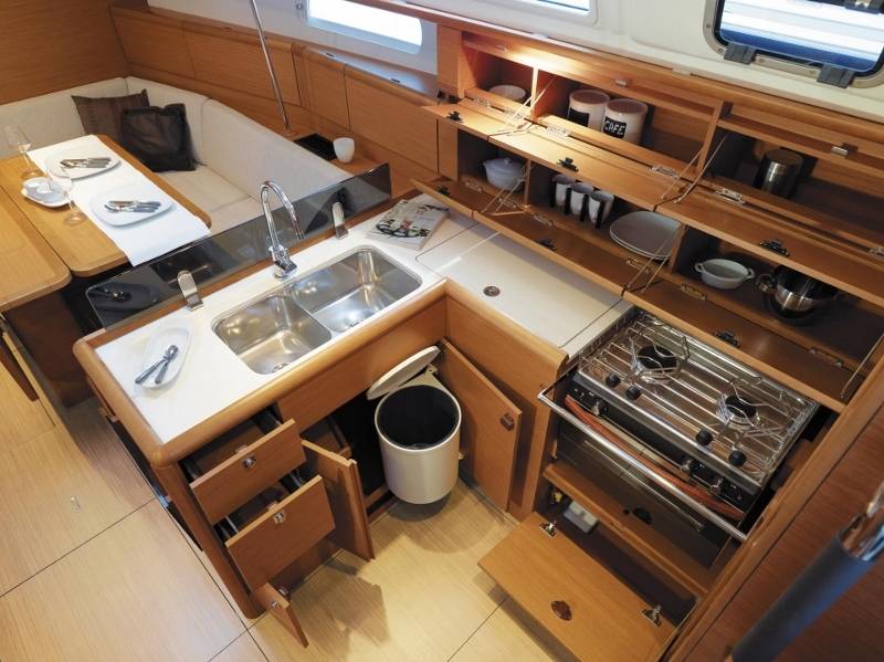 Sun Odyssey 389 (2R) PITTA
