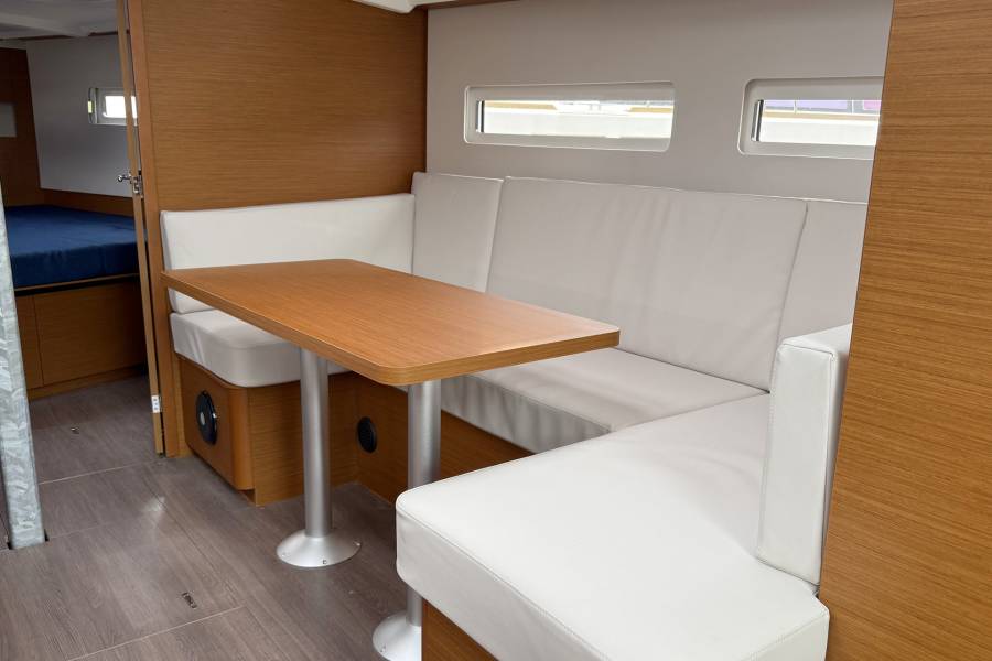 Sun Odyssey 410 Maral