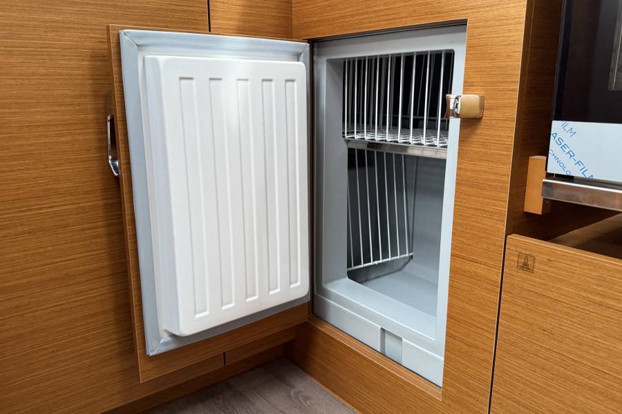 Sun Odyssey 410 Maral