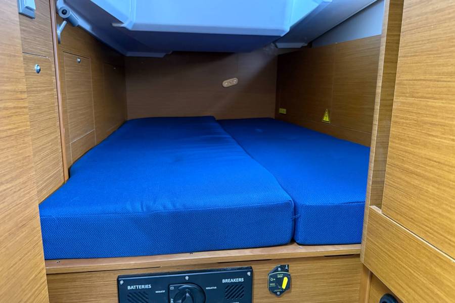 Sun Odyssey 410 Maral