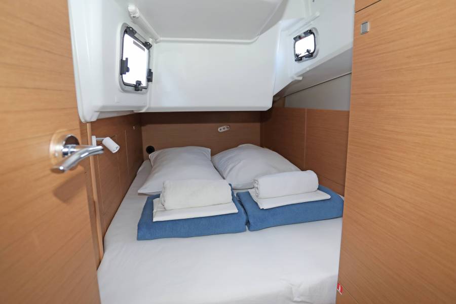 Sun Odyssey 415 Nuria