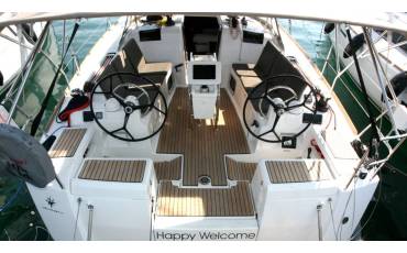 Sun Odyssey 419, Happy Welcome