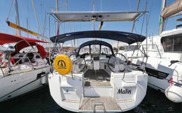 Sun Odyssey 439, Malin