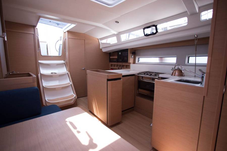 Sun Odyssey 440 Anna II 