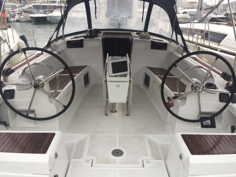 Sun Odyssey 449 KANDINSKY 