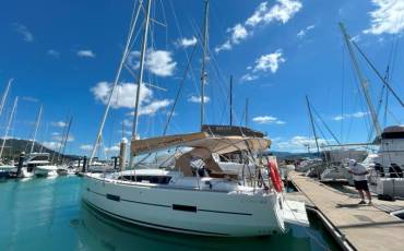 Sun Odyssey 44i, MISS DEVEREUX 