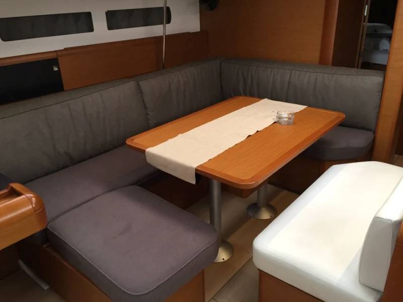 Sun Odyssey 479 Malin II  