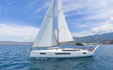Sun Odyssey 490, Funsea