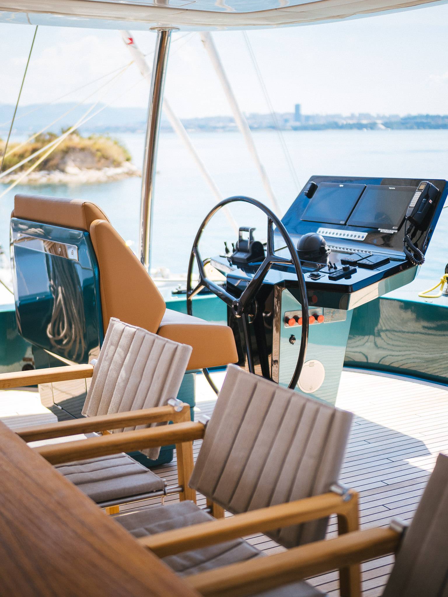 Sunreef 70 Midori